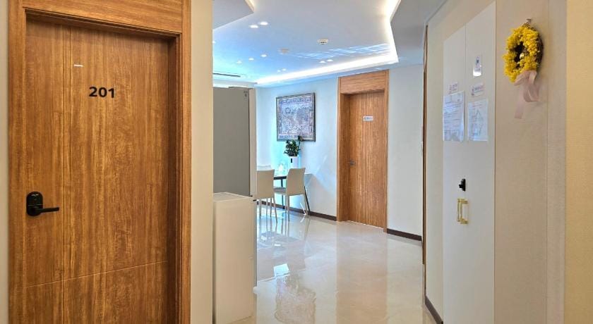 Incheon Airport Guesthouse L Bed and Breakfast in Gyeonggi-do