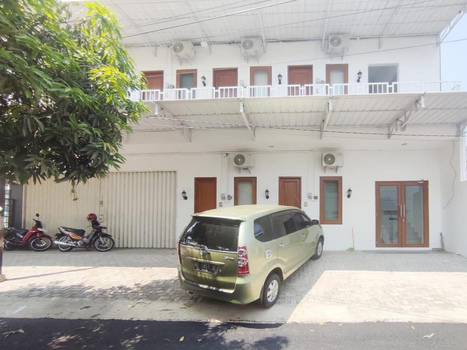 RedDoorz Near Simpang Lima Semarang Hotel in Indonesia