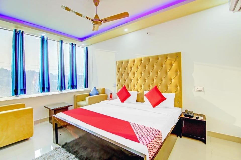 Hotel O Island Hotel in Uttar Pradesh