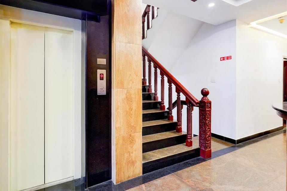 Super Townhouse White Town Rock Beach Formerly Prakasam Residency Hotel in Puducherry