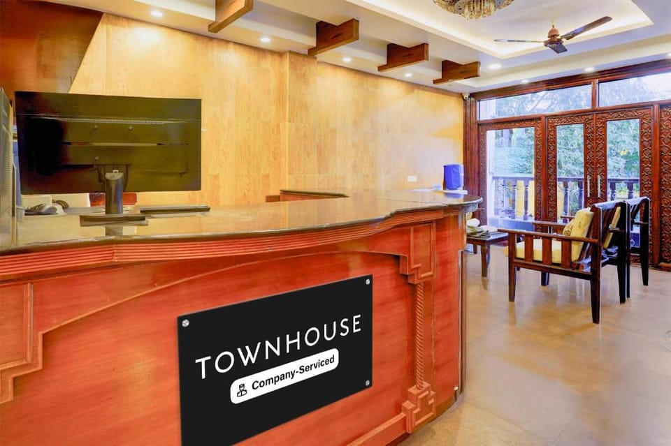 Super Townhouse White Town Rock Beach Formerly Prakasam Residency Hotel in Puducherry