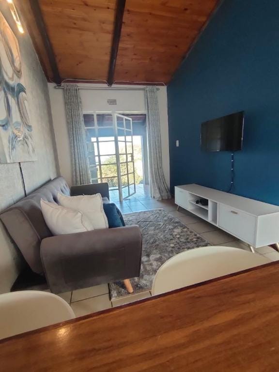 Panaroma@8 with view Apartment in South Africa