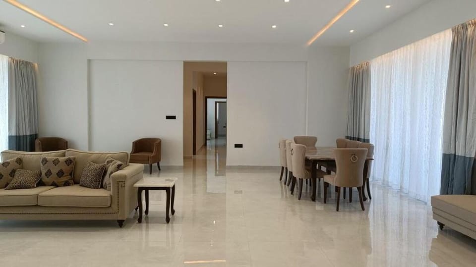 Villa in Bandra - 4 BHK - TopFloor Apartment in Mumbai