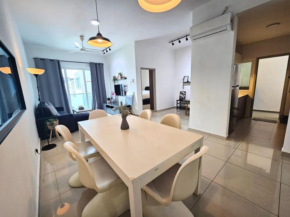 Grace's Place - 2R2B w/ Balcony Apartment in Johor Bahru