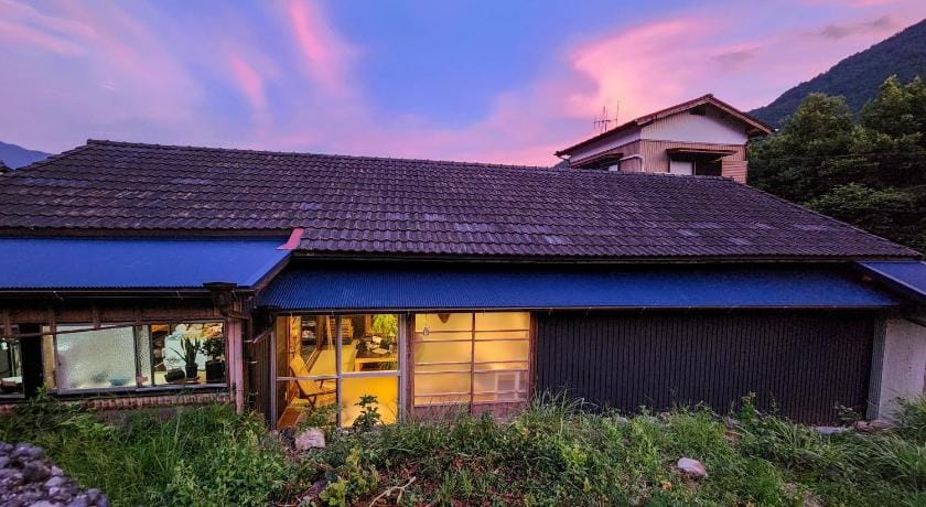Guesthouse Mikansei Hostel in Shizuoka Prefecture