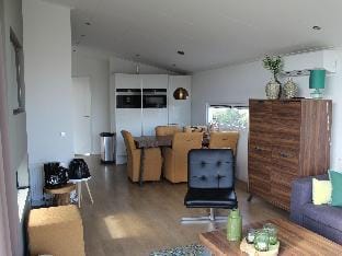 Comfy chalet with a dishwasher, on the Bemelerberg Vacation rental in Limburg (province)
