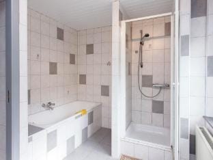 Quaint Holiday Home with Fenced Garden in Manhay Vacation rental in Manhay