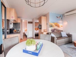 Chalet in Duisburg with Beach and Harbor Views Vacation rental in Limburg (province)