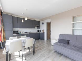 Studio on the 5th floor with a beautiful view Apartment in Middelkerke