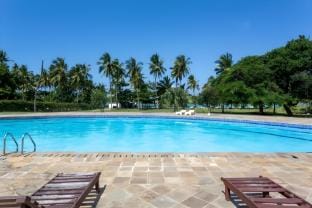 2br Apt at the beachfront, Diani Apartment in Diani Beach