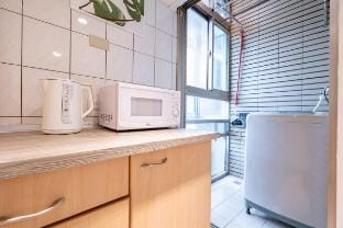 RW 2BR Apt w/ lift near Ximen MRT 西門町 近西門地鐵站 獨立浴室 Apartment in Taipei City