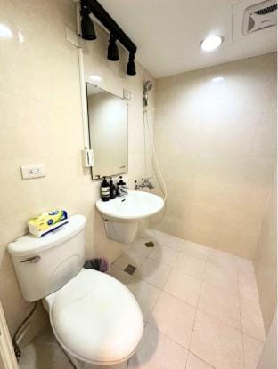 Cozy 4-Person Retreat in the Heart of Ximending Vacation rental in Taipei City