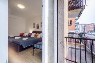 Pop art-inspired homey apartment | self check-in Apartment in Verona