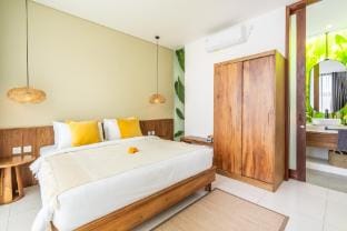 Ananda - Chic  and Modern Tropical Villa in Canggu Villa in North Kuta