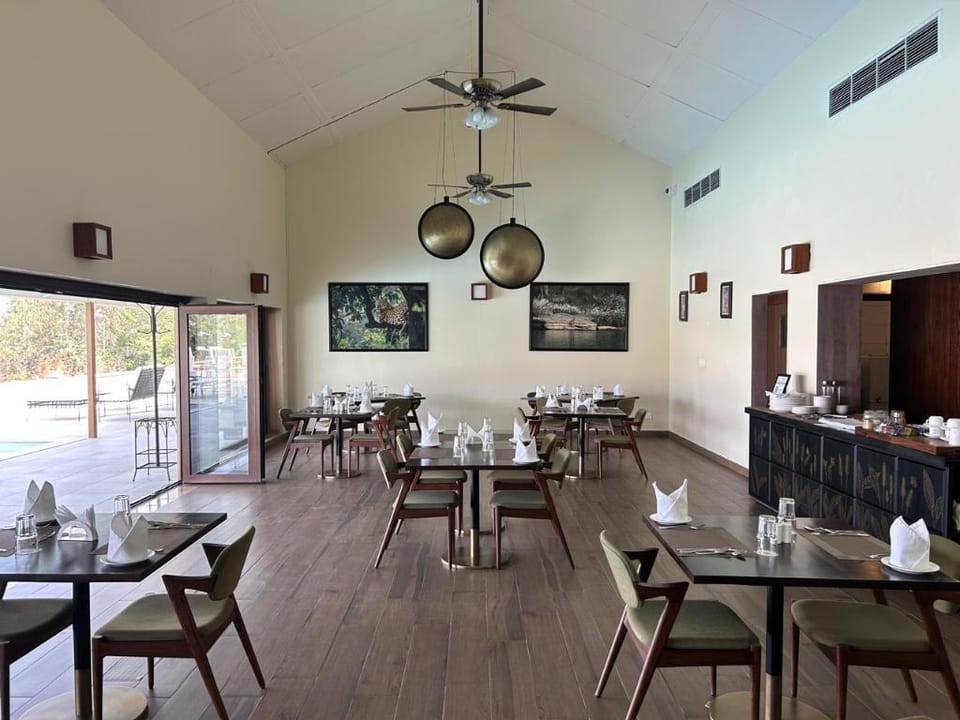 Tree of Life Ramvilas, Bandhavgarh Hotel in India