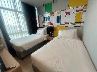 Pattaya High-End Sea View Apartment/Twin Beds Spacious/Room 711/Bar/Walking Distance to Night Market Apartment in Pattaya City