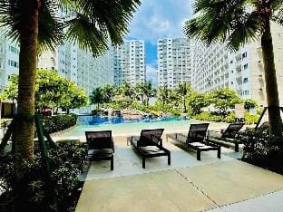 Shore Residences near Airport by Jenai Apartment in Pasay