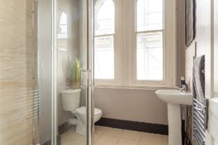Crown Street Aparthotel Apartment in Calderdale