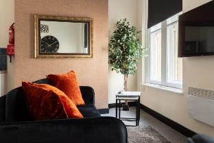 Crown Street Aparthotel Apartment in Calderdale