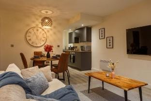Stylish 2-Bed Apartment at Conditioning House Vacation rental in Bradford