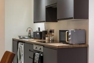 Stylish 2-Bed Apartment at Conditioning House Vacation rental in Bradford