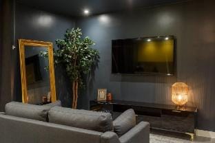 Opulence Studio in Sheffield  Vacation rental in Sheffield