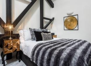 Beautiful Two Beds Designer Penthouse - Cinema TV! Apartment in Bradford