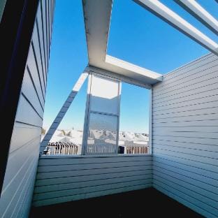 Cosy and comfortable family home across the lake Vacation rental in Williamstown