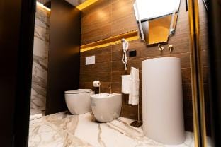 Golden Moon Holiday House Apartment in Catania