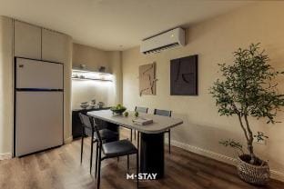 ? • ???? - ???? ???? ??? ???! Apartment in Hanoi