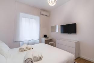 THE FIFTH Properties Apartment in Rome