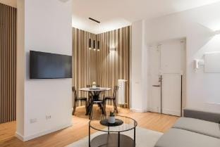THE FIFTH Properties Apartment in Rome