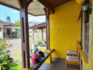 Villa minimalis nyaman beraih rapih Villa in West Java