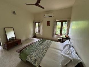 Mango Tree Villa Deluxe Queen Room Vacation rental in Kochi