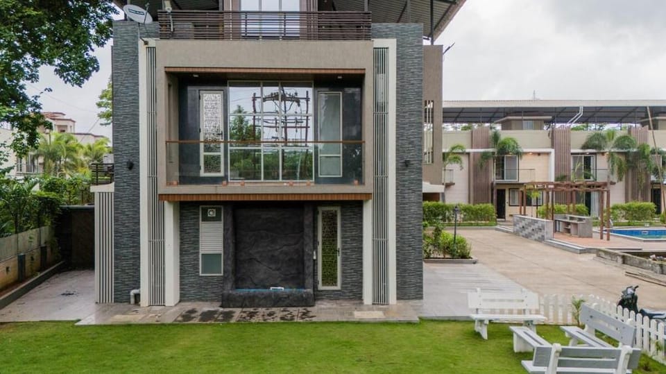 AlayaStays -Imperial Serenia3BHK nearKhandalaHills Vacation rental in Lonavla