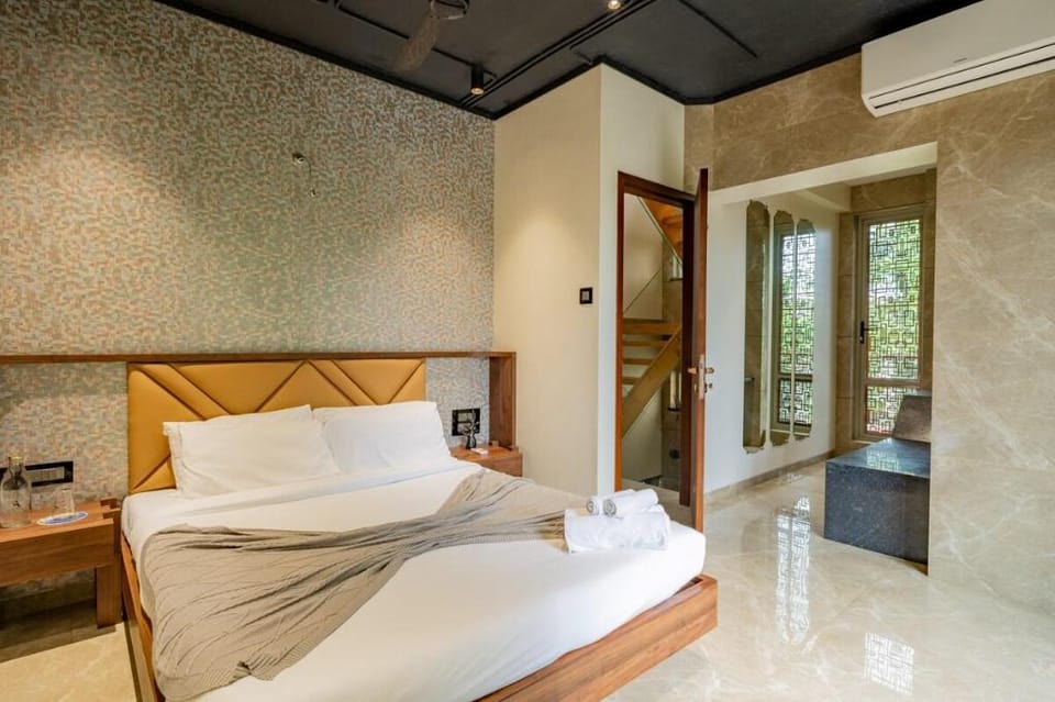 AlayaStays -Imperial Serenia3BHK nearKhandalaHills Vacation rental in Lonavla