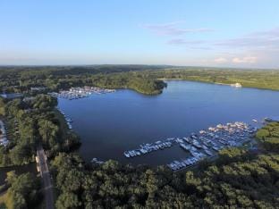 Houseboat Marina Mookerplas 4-6 persons Vacation rental in Limburg (province)