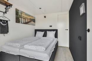 Houseboat Marina Mookerplas 4-6 persons Vacation rental in Limburg (province)