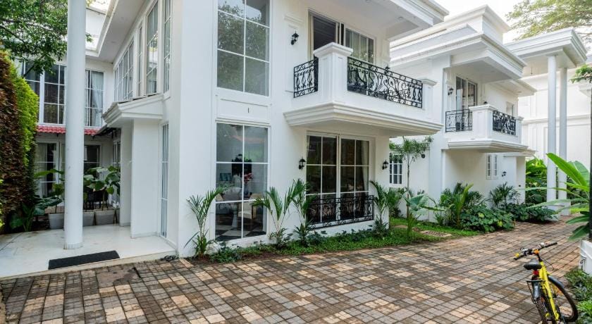 ELIVAAS 4 BHK with Pvt pool - Villa Shai Vacation rental in Goa, India