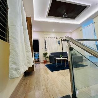 Luxurious 3BHK Triplex Villa Minutes from IT Hub Villa in Hyderabad