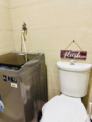 YourLittle Home near SM Moa, Ikea, Comfy Condo! Vacation rental in Pasay
