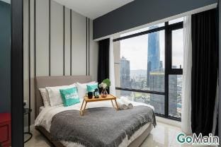 KL View Sky Pool/Axon Bukit Bintang 5min Pavilion Vacation rental in Federal Territory of Kuala Lumpur