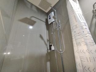 Scandi-Comfort Stay at AIR Makati near Trident Apartment in Makati