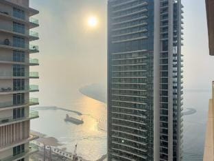 Silkhaus 1BDR Marina Vista | Private Beach Access Apartment in Dubai