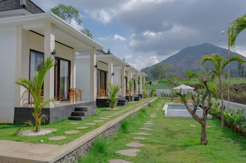 RedDoorz @ Volcano Mountain View Kintamani Hotel in Karangasem Regency