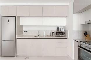 Silkhaus 1BDR with Beach Access in Marina Vista Apartment in Dubai