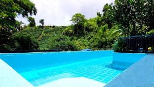 Private Resort Mountain View La Trinidad Villa in Cordillera Administrative Region