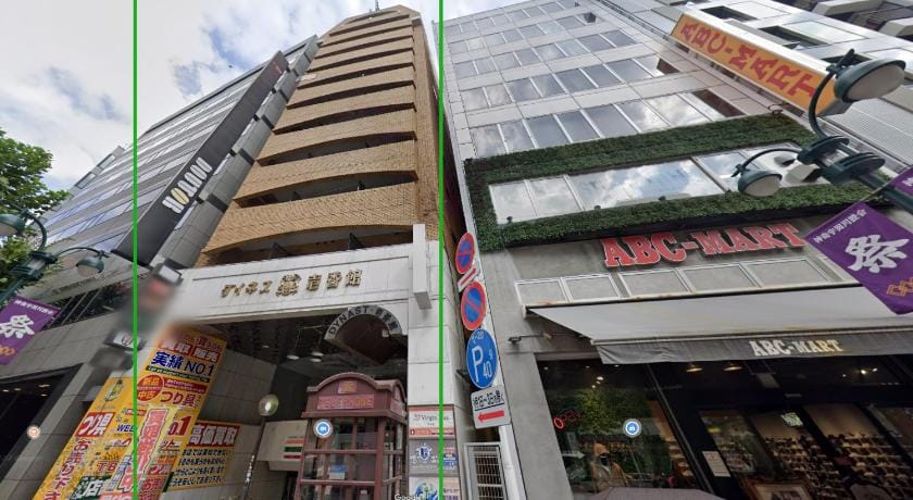 Miyashita Park 1 Minute Walk, Shibuya Crossing 3 Minute Walk Apartment in Shibuya