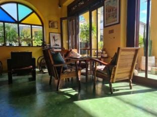 Sittisang Heritage House 1920 Apartment in Thailand
