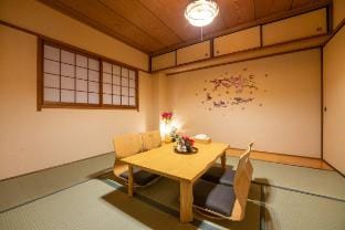 Osaka Suimi no DC Daikoku-103 Japanese Room Vacation rental in Osaka